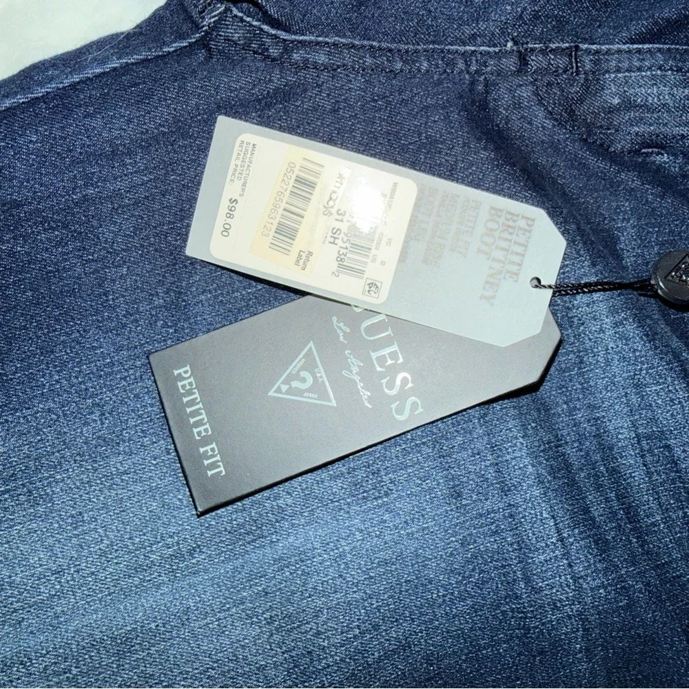 Guess Petite Brittany Bootcut Jeans‎ Dark Wash NWT-31 petite